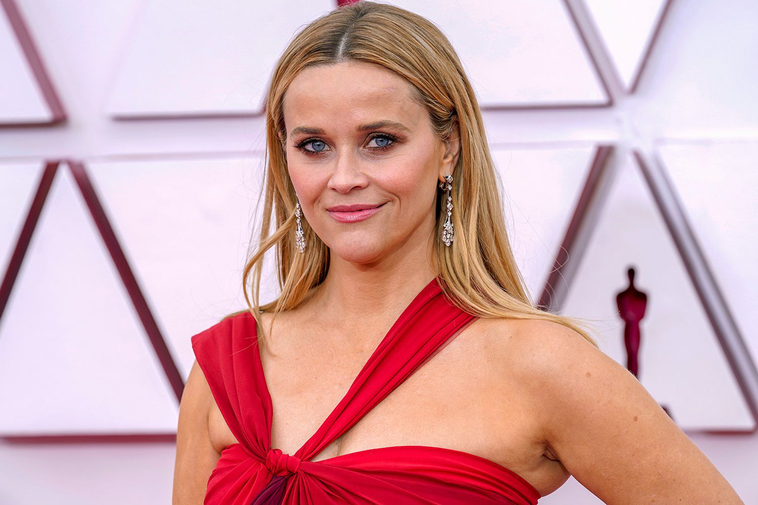 Reese Witherspoon là nữ tỷ phú USD của Hollywood